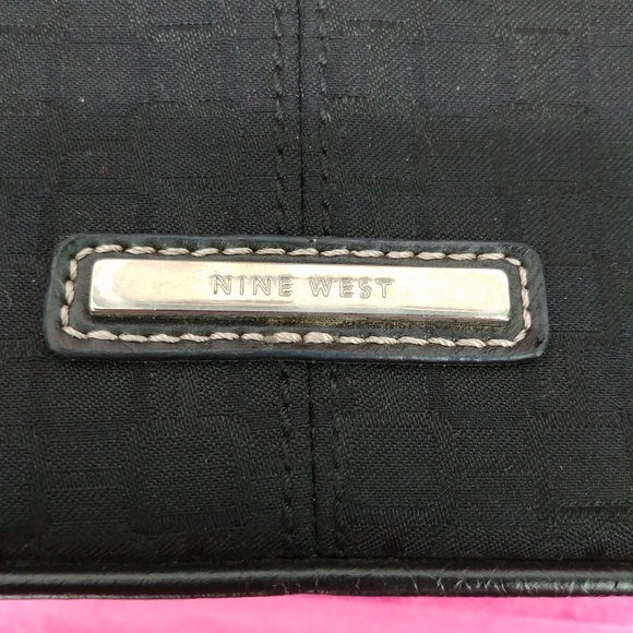 Classic Nine West Black Handbag/Purse - Picture 8 of 8